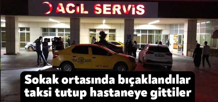 Kocaeli’de sokakta yürüyen 2 kişi, motosikletle geçen kişi ya da
