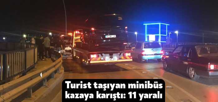 Kocaeli’de biri turistleri taşıyan iki minibüs köprü üzerinde çarpıştı. Kazada