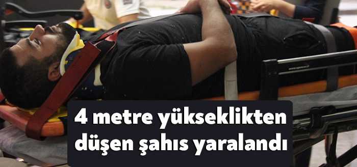 Kocaeli’de bir iş yerinin 4 metre yükseklikteki çatısından yere düşen