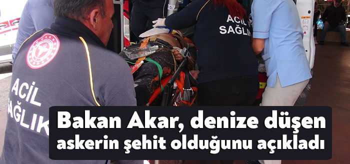 Milli Savunma Bakanı Hulusi Akar, Gölcük Donanma Komutanlığındaki tersanede denize