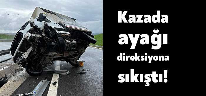 Kuzey Marmara Otoyolu Kocaeli geçişinde bariyerlere çarparak yan yatan kamyonette
