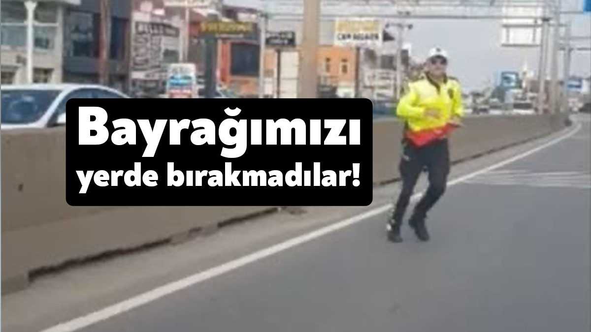 Kocaeli'de yola düşen Türk bayrağı, trafik ekipleri tarafından yoğun akıcı