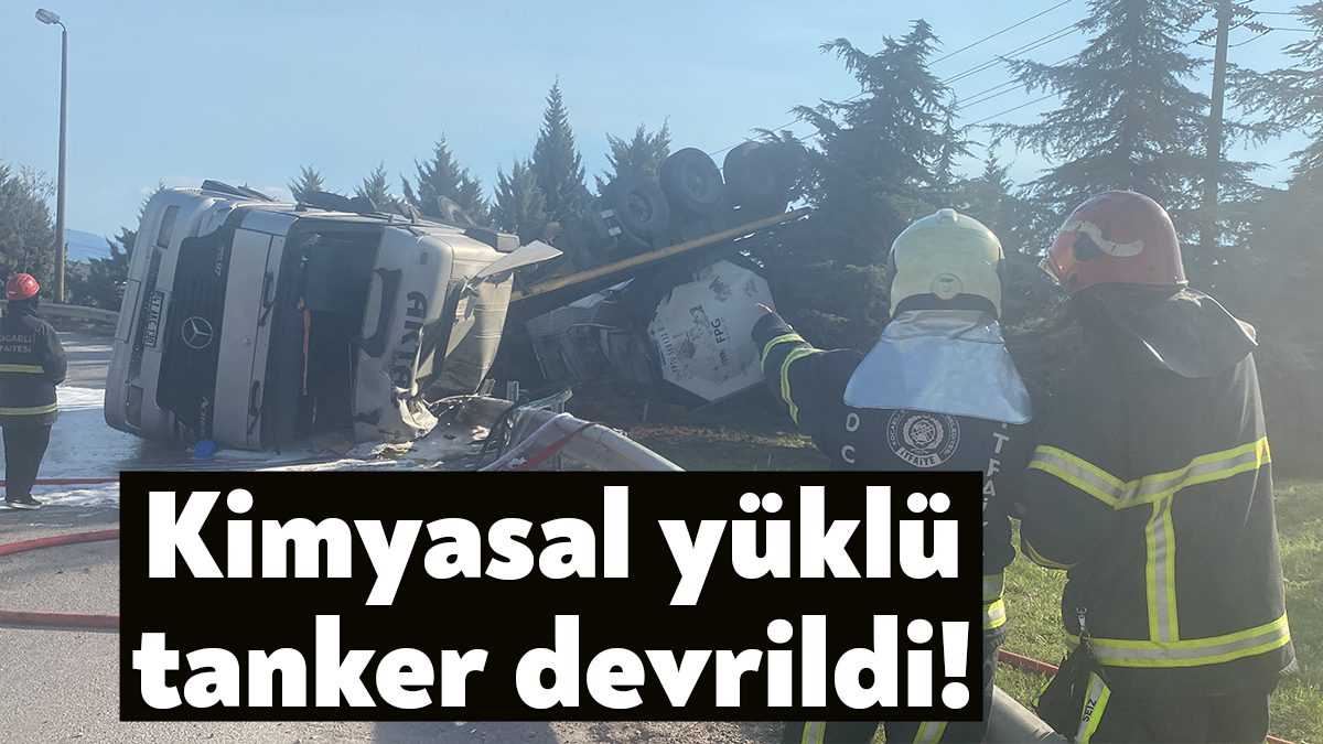  Kocaeli’nin Gebze ilçesinde TEM Otoyolu gişeleri önünde kimyasal madde yüklü