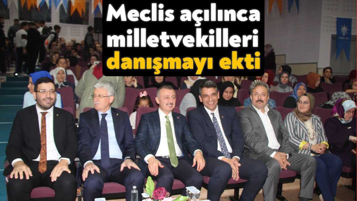 AK Parti Kartepe İlçe Danışma Meclisi’ne milletvekillerinin katılım göstermemesi dikkat