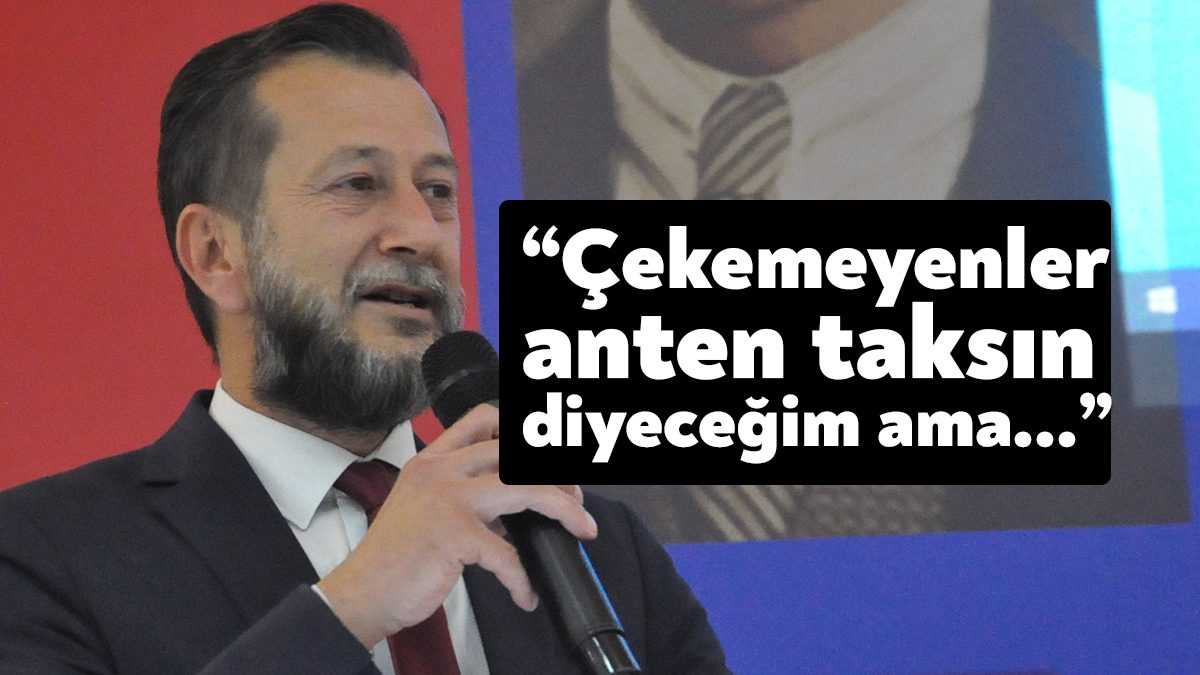 AK Parti Derince Danışma toplantısında konuşan AK Parti Derince İlçe