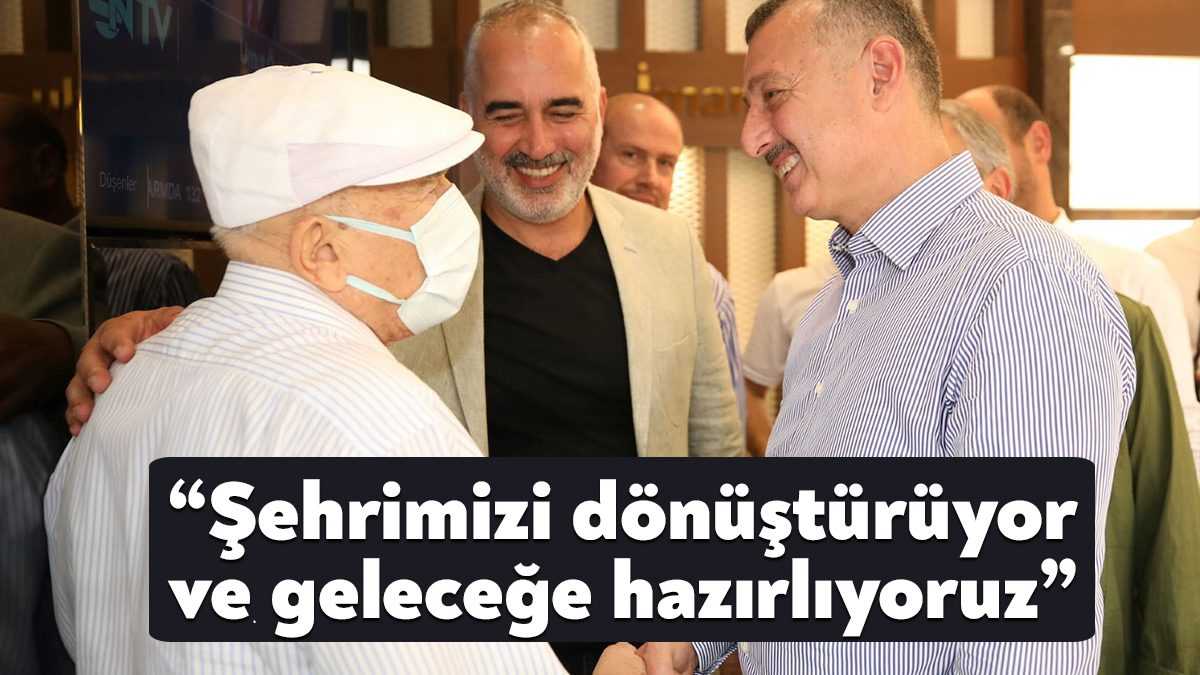 Başkan Tahir Büyükakın, “Bizler eser ve hizmet kadrolarıyız. Ancak bunu