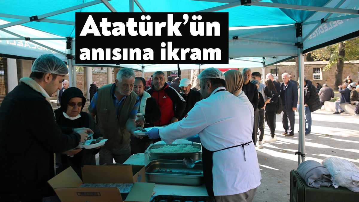 İzmit’in 7 caminde stant kuran Kocaeli Büyükşehir Belediyesi, Atatürk ve
