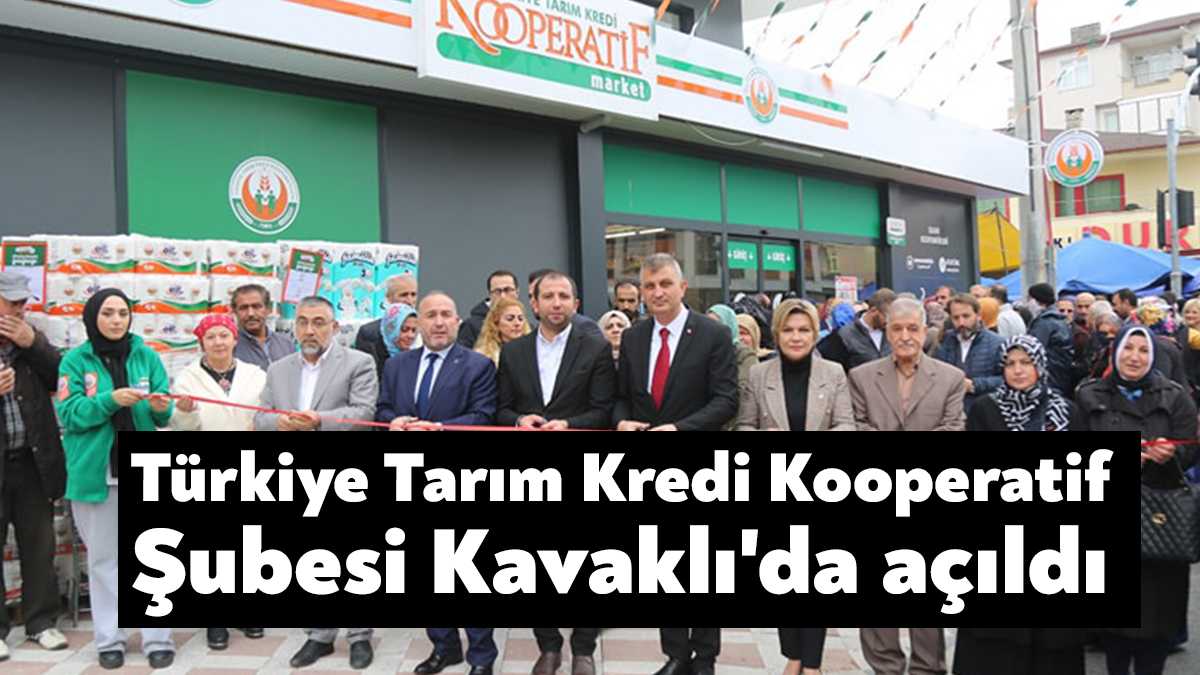 Gölcük Belediye Başkanı Ali Yıldırım Sezer, Kavaklı Mahallesi’nde hizmete giren