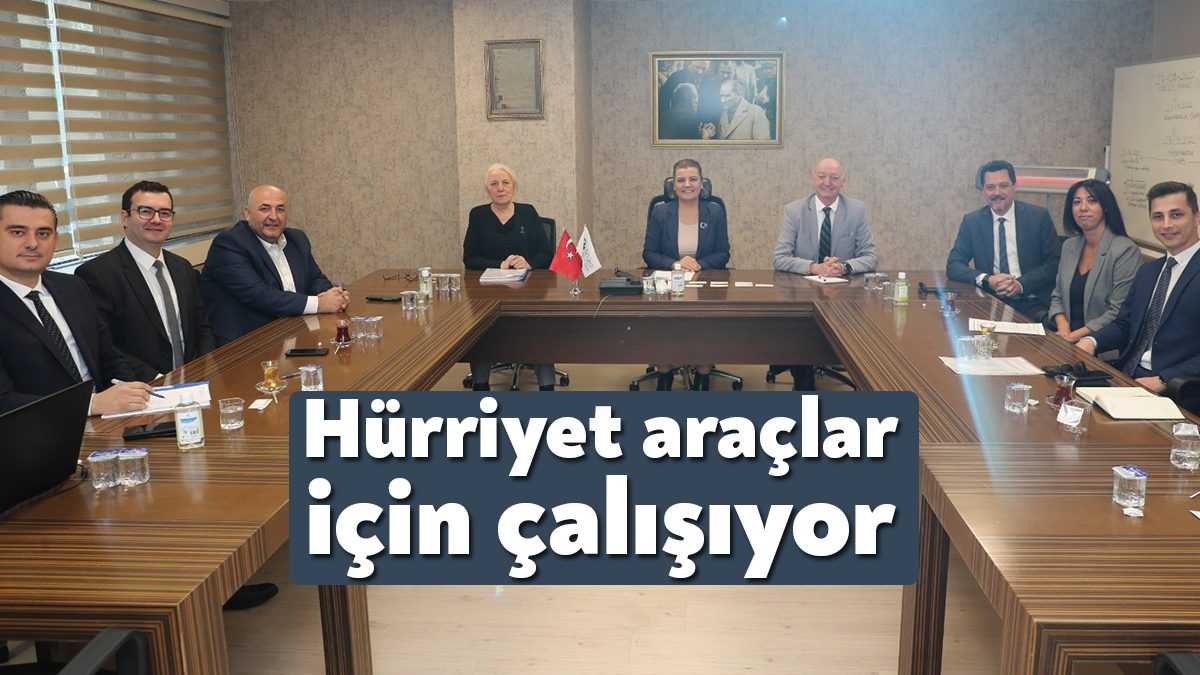 İzmit Belediye Başkanı Fatma Kaplan Hürriyet, hizmet araçlarını satın alabilmek