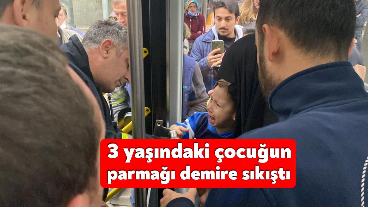 Kocaeli'de bir otobüsün içinde demir boruyla oynayan çocuğun parmağı borunun