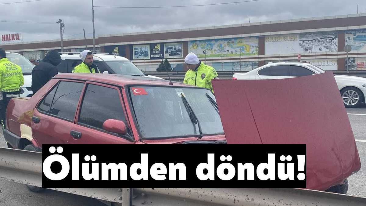  Kocaeli'nin Gebze ilçesinde bariyerlere çarpan otomobil adeta hurdaya döndü. Araçtan