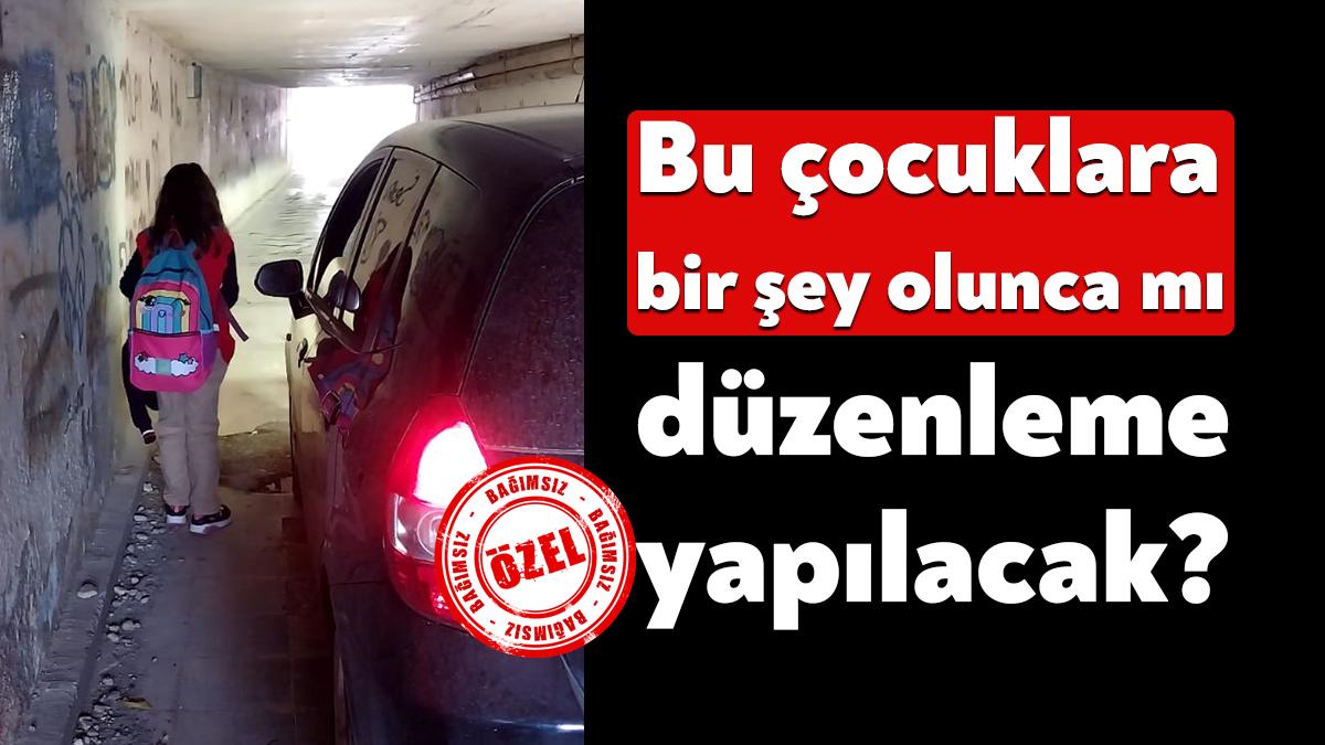 Başiskele D-130 kenarında bulunan Seymen İlkokulu öğrencileri karşıya geçmek için