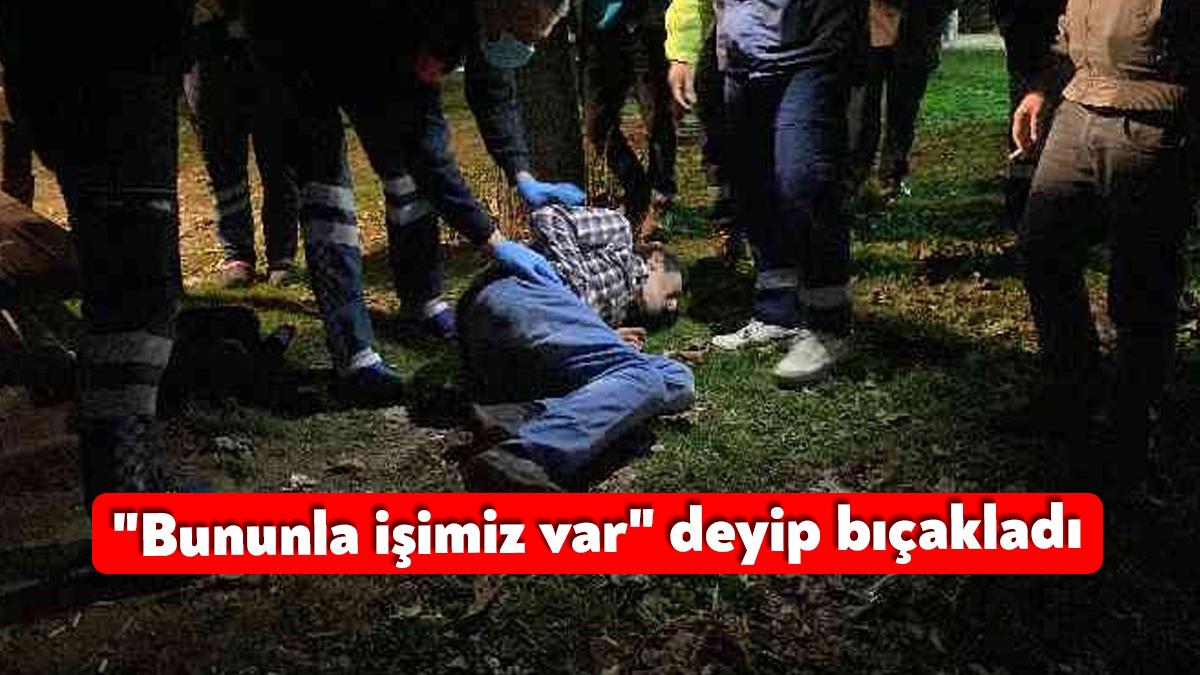 Kocaeli’de bankta alkol alan iki arkadaşın yanına gelen iki şahıs,