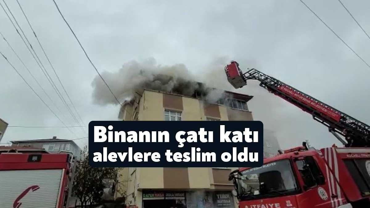 Kocaeli’nin Darıca ilçesinde bir binanın çatı katı alevlere teslim oldu.