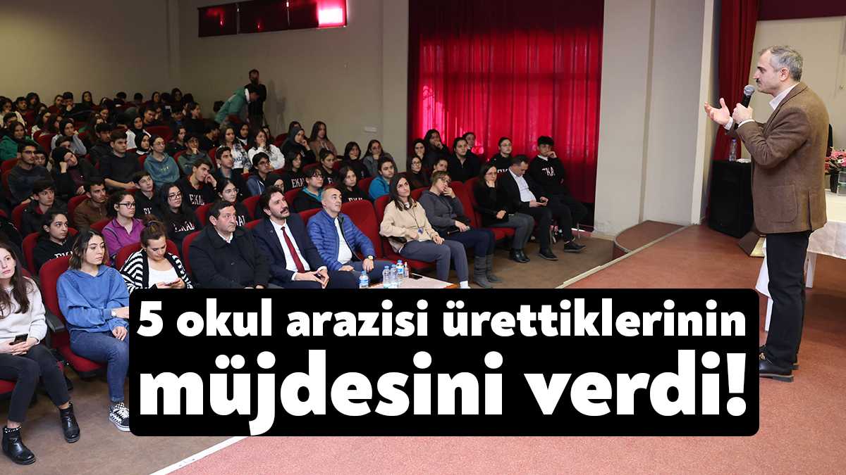 Kocaeli’de Çayırova Belediye Başkanı Bünyamin Çiftçi, Ertuğrul Kurdoğlu Anadolu Lisesi’nde