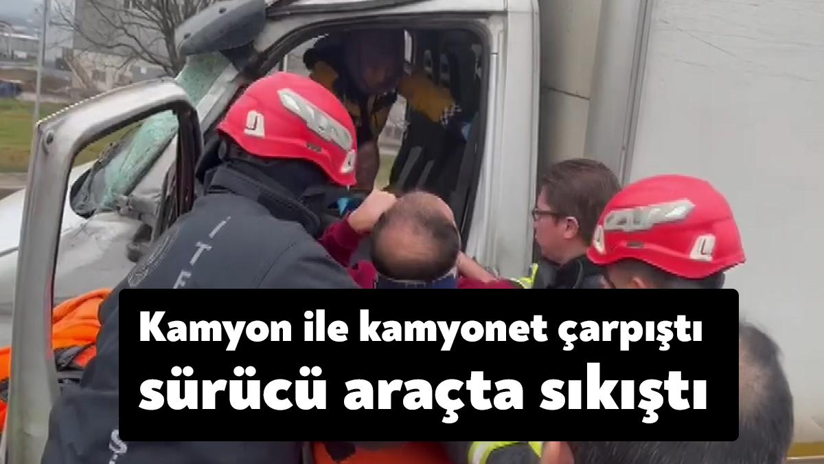 Kocaeli'nin Kartepe ilçesinde kamyon ile kamyonetin çarpışması neticesinde meydana gelen