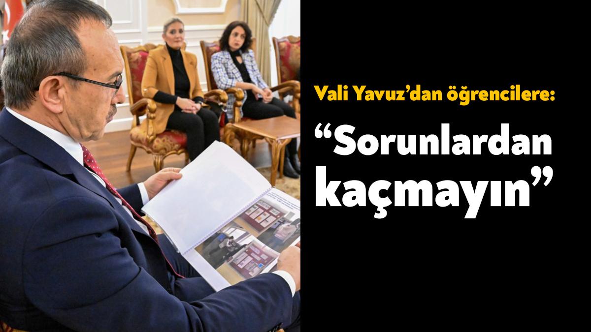 Kocaeli Valisi Seddar Yavuz’u Tüpraş 50. Yıl Anadolu Lisesi ziyaret