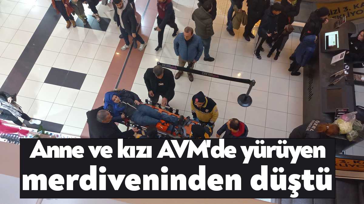 Kocaeli'nin İzmit ilçesinde anne ve kızı alışveriş merkezinin yürüyen merdiveninden
