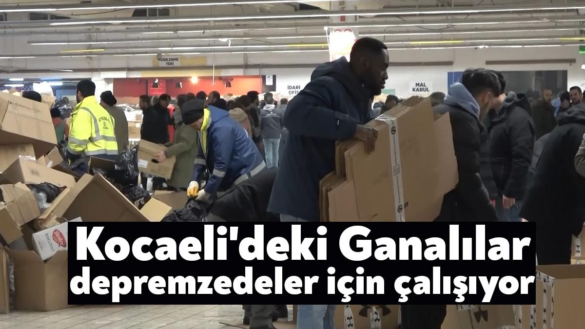 Kocaeli'de yaşayan bazı Ganalılar, depremzedeler için başlatılan yardım kampanyasında getirilen