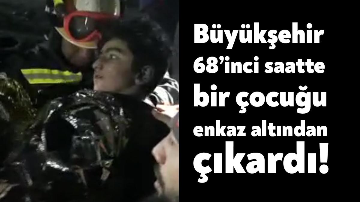Kocaeli Büyükşehir Belediyesi’ne bağlı A Takımı’nın desteğiyle depremin 68’inci saatte
