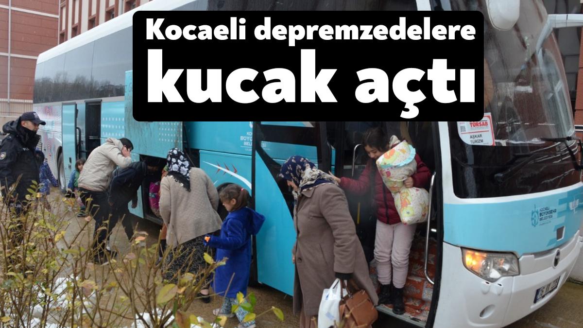 Büyük felaketin yaşandığı olayda depremzedeler güvenli alanlara sevk edilmeye başlandı.