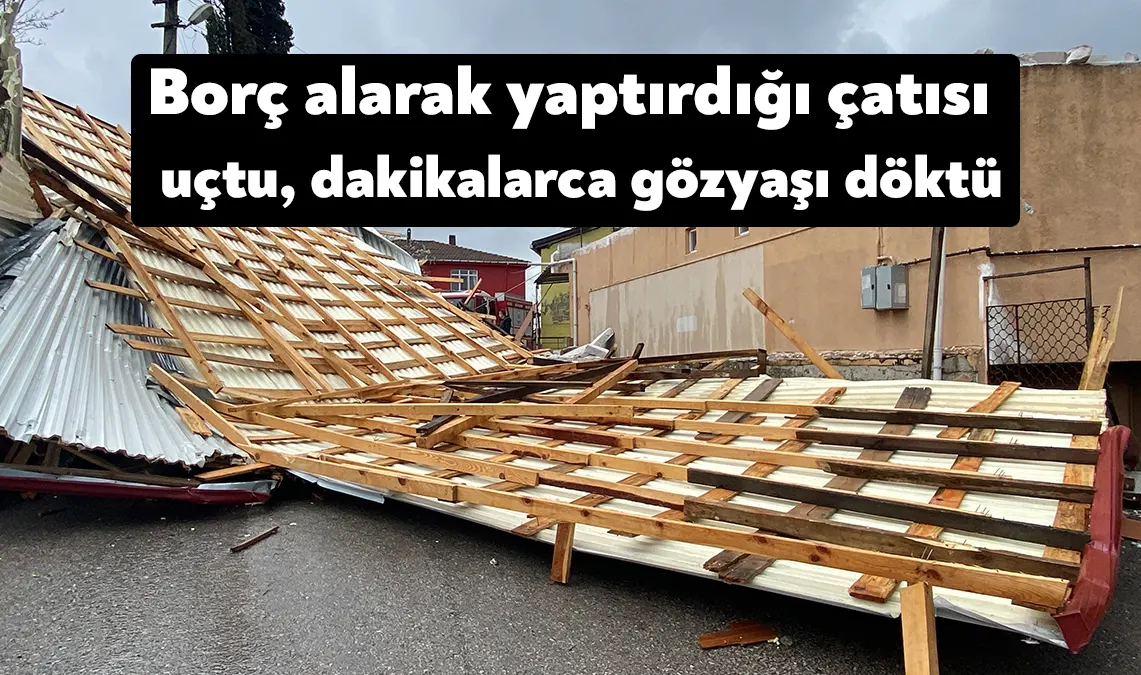 Kocaeli’de fırtına neticesinde 2 katlı evin çatısı uçtu. Çatının altında