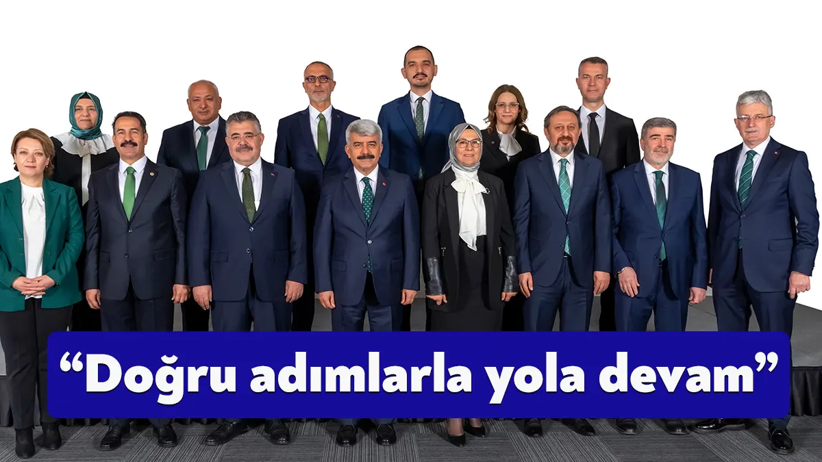 AK Parti Milletvekilleri ve milletvekilleri adayları, fotoğraf çekimi için stüdyoya