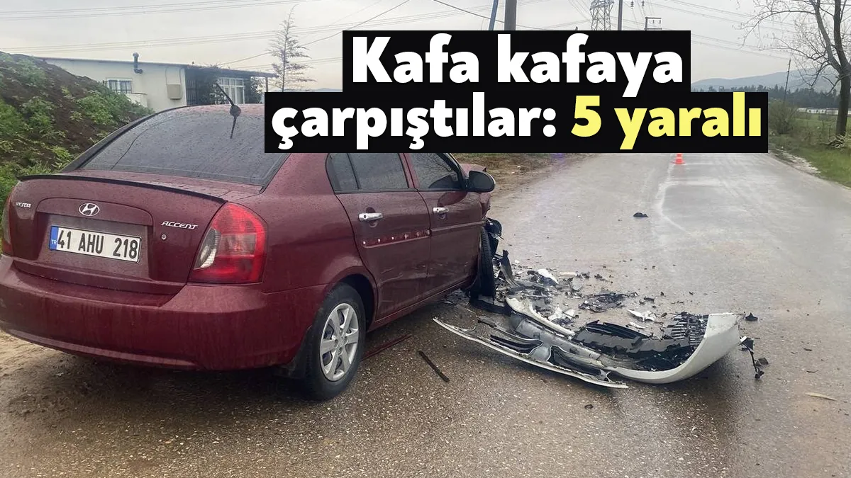 Kocaeli’nin Gebze ilçesinde iki otomobil keskin virajda kafa kafaya çarpıştı.