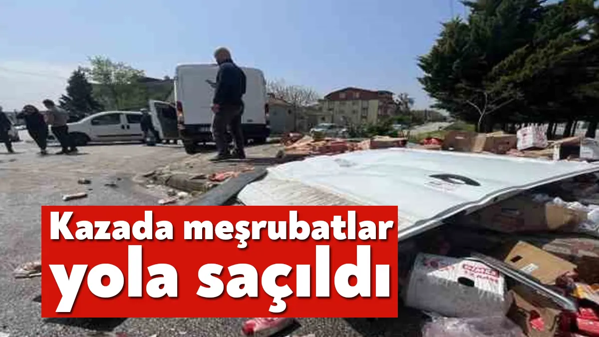 Kocaeli'nin Derince ilçesinde hafif ticari araç ile çarpışan panelvanın içinde