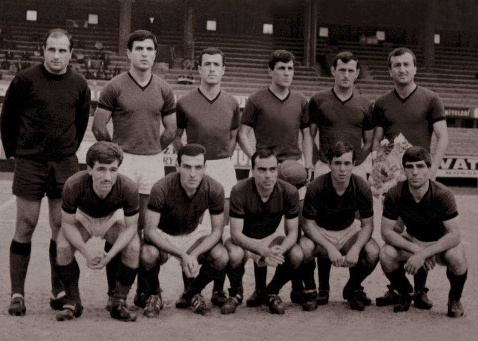Kocaelispor ilk kadrosu Galata maci oncesi Mithatpasa Stadi 1966