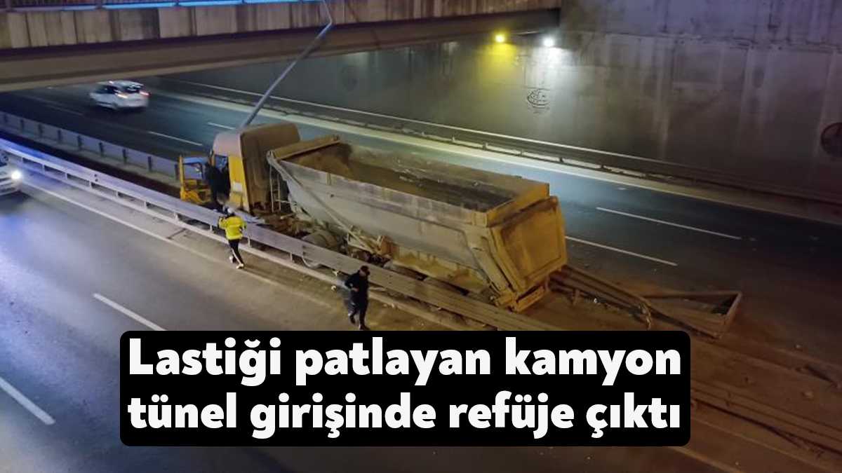 Kocaeli’nin Gebze ilçesinde seyir halindeyken lastiği patlayan hafriyat kamyonu, önce