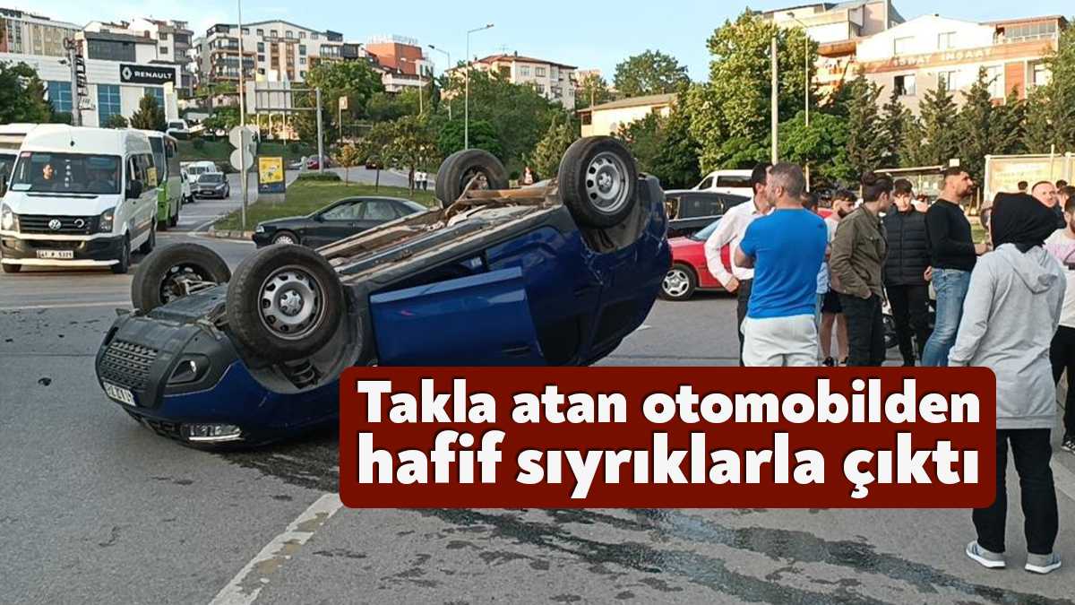 Kocaeli'nin Gebze ilçesinde hafif ticari aracın çarptığı otomobil takla attı.