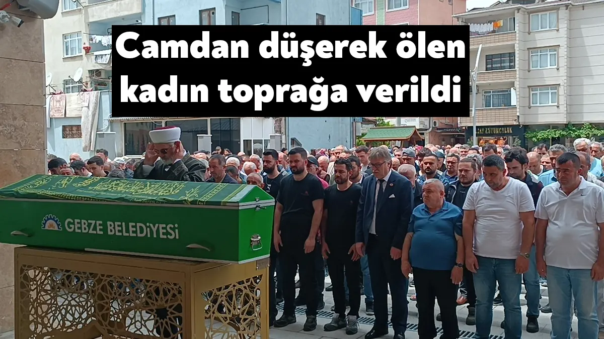 Kocaeli’nin Gebze ilçesinde yeni taşındığı evin camlarını silerken 4. kattan