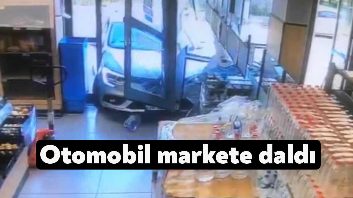 Kocaeli'nin Gebze ilçesinde sürücüsünün direksiyon hakimiyetini kaybettiği otomobil, markete daldı.