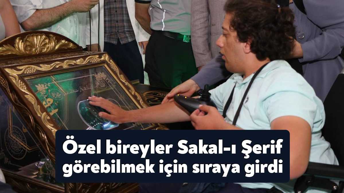 Kocaeli'de özel bireyler, Kurban Bayramı dolayısıyla ziyarete açılan Sakal-ı Şerif'i