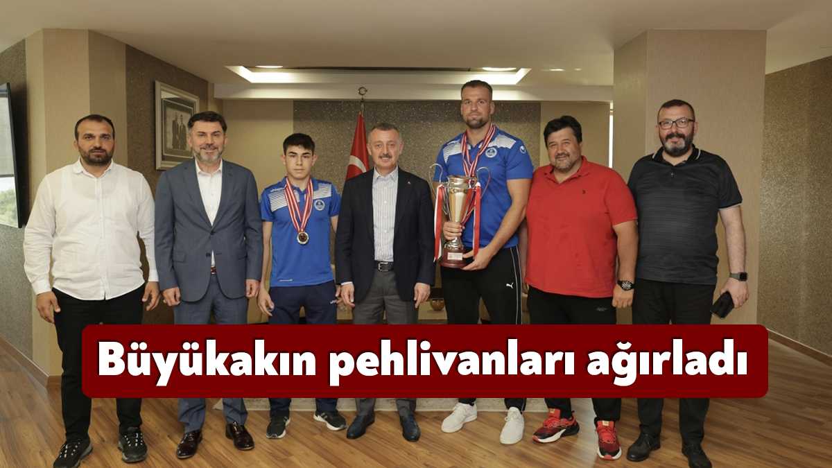 662. Kırkpınar Yağlı Güreşlerinde derece alan pehlivanlar, Başkan Büyükakın ile