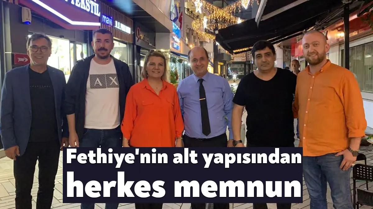 Fethiye ve İstiklal Caddelerinin esnafı İzmit Belediyesinin yaptığı alt yapıdan