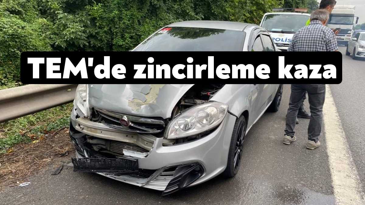 Kocaeli'nin Kartepe ilçesi TEM Otoyolu'nda 4 aracın karıştığı zincirleme trafik