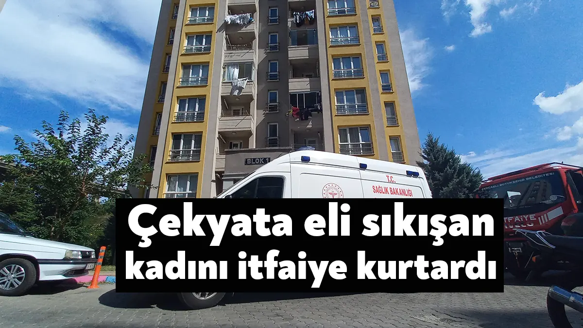 Kocaeli’nin İzmit ilçesinde çekyatın arasındaki profile elini sıkıştıran kadın, itfaiye