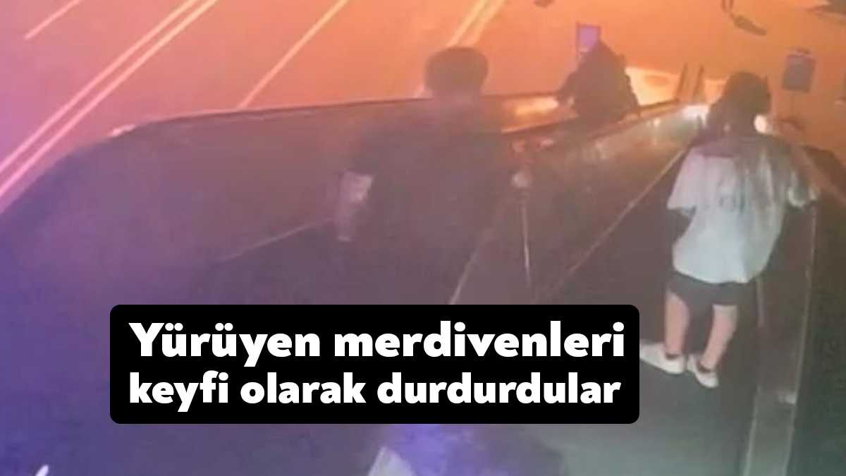 Kocaeli’de yürüyen merdivenlerinin acil durum butonuna keyfi basarak durduran gençler,
