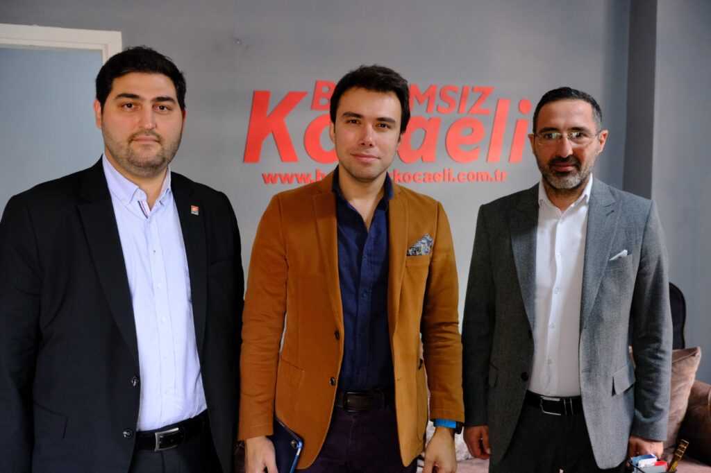 Başiskele İlçe Başkanı Avukat Anıl Acurman, yönetiminden Serhan Şahinbaş ve Uğur Falay ile gazetemize ziyarette bulundu.