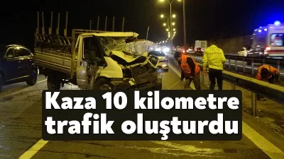 TEM Otoyolu’nun Kocaeli geçişinde bir araca arkadan çarpan kamyonetteki 3