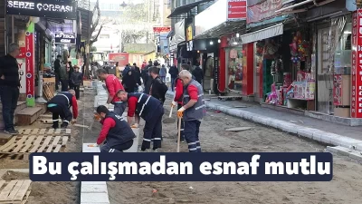 Akça Camii Caddesi esnafı İzmit Belediyesi tarafından hızla gerçekleştirilen çalışmalardan