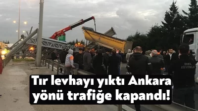 TEM Otoyolu Kocaeli geçişinde seyir halinde olan tırın damperi açılarak