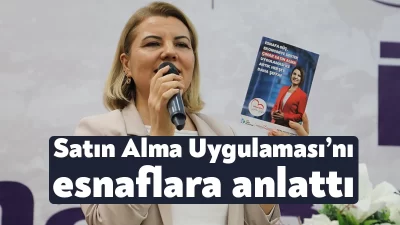 İzmit Belediye Başkanı Fatma Kaplan Hürriyet, bir araya geldiği esnaflara