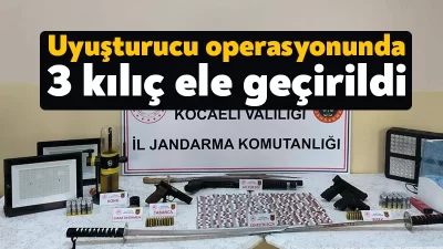 Kocaeli'nin İzmit ilçesinde iki ayrı adrese düzenlenen operasyonlarda uyuşturucu madde,