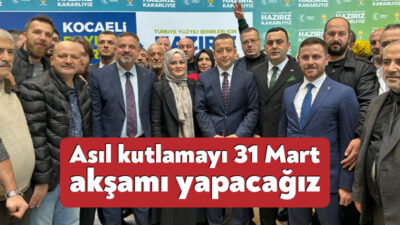 Ak Parti aday tanıtım töreni öncesinde açıklama yapan İzmit Belediye