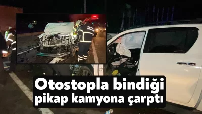 Kocaeli'nin Kartepe ilçesinde pikabın, trafik ışıklarında yeşil yandıktan sonra hareket