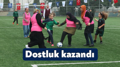 Kocaeli Büyükşehir Belediye Başkanı Tahir Büyükakın, 8 Mart Dünya Kadınlar