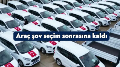 İzmit Belediye Başkanı ve CHP İzmit Belediye Başkan adayı Fatma